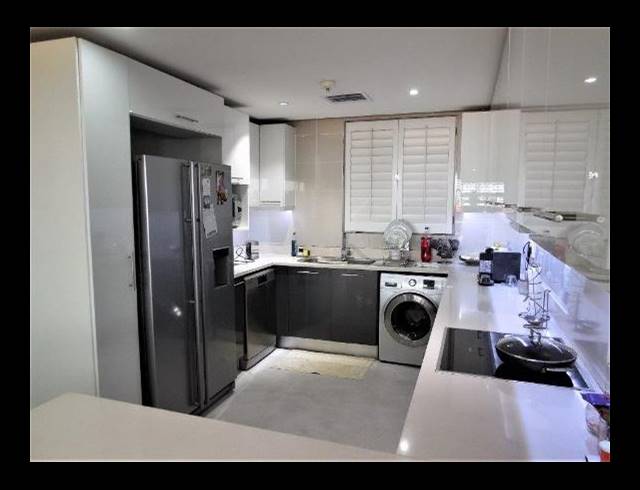 2 BEDROOM APARTMENT FOR SALE IN UMHLANGA RIDGE